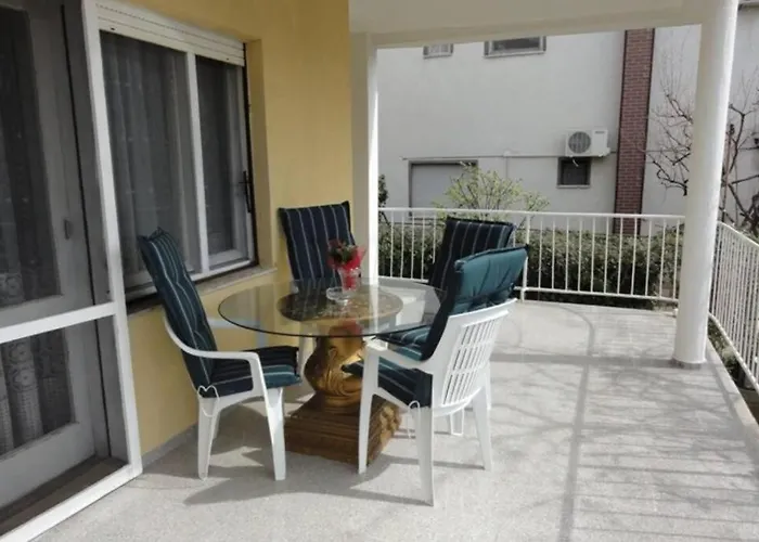 Apartamento Croatia Borik Big Family On The Sea View Number 3 Zadar